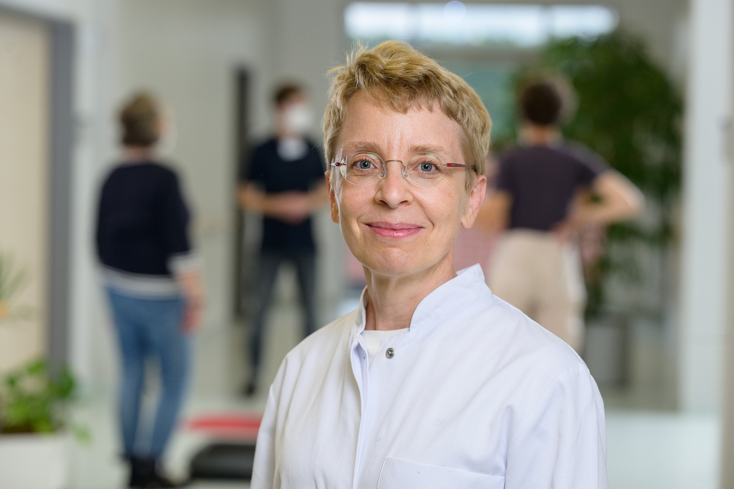 Franziska Jundt in der Physiologie des Uniklinikums Würzburg 