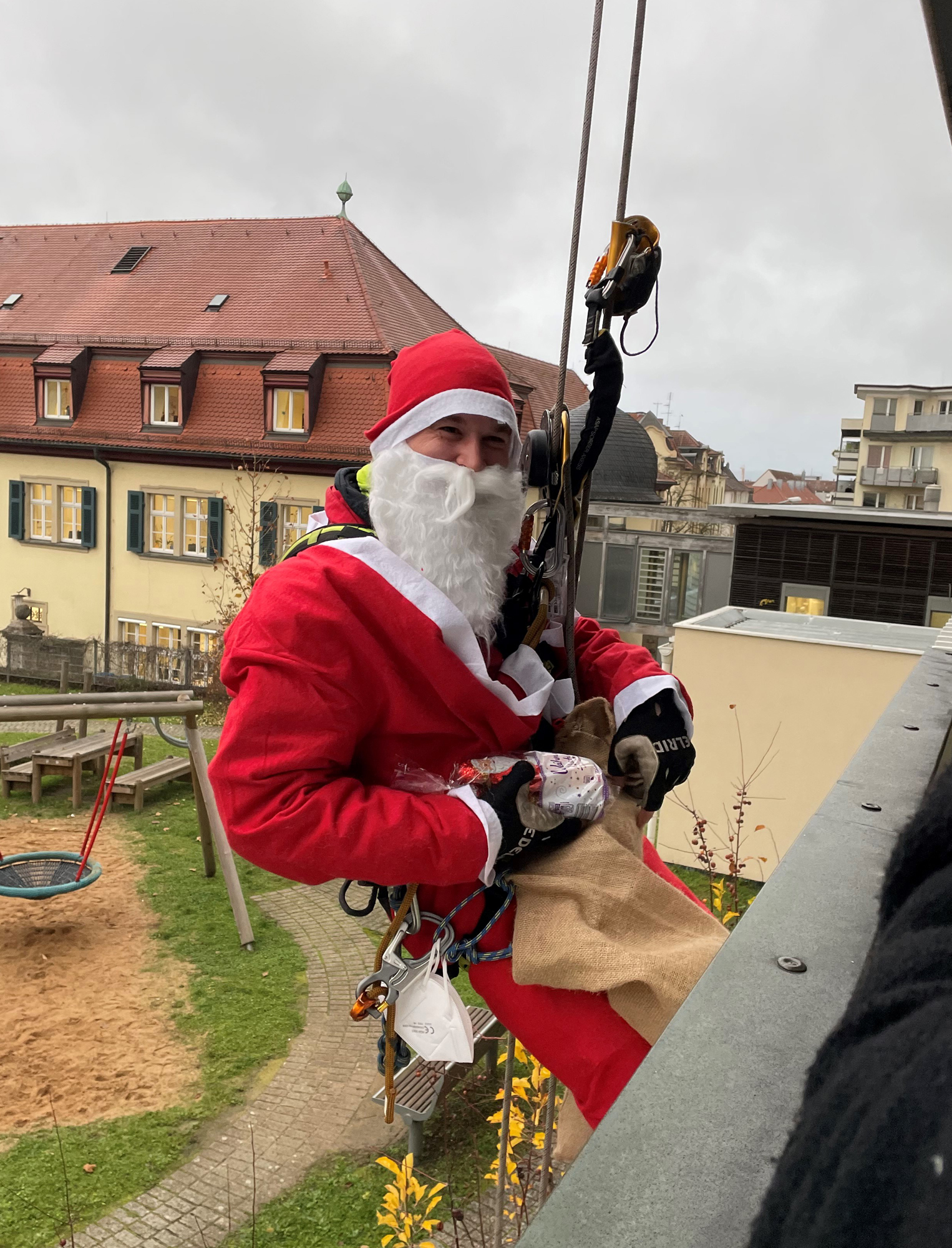 Feuerwehrmann als Nikolaus