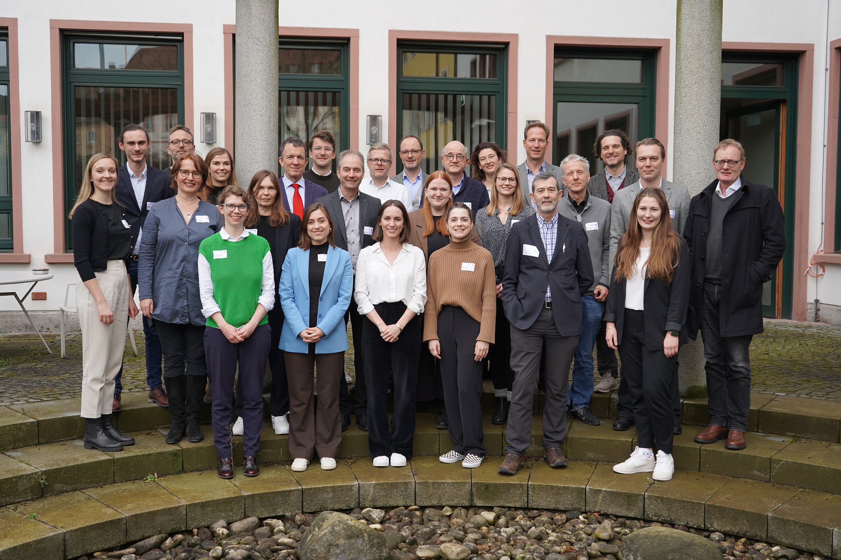 Beim Beiratstreffen in der vergangenen Woche in Würzburg zogen die Vertreterinnen und Vertreter der fünf beteiligten bayerischen Institute für Allgemeinmedizin Zwischenbilanz. 