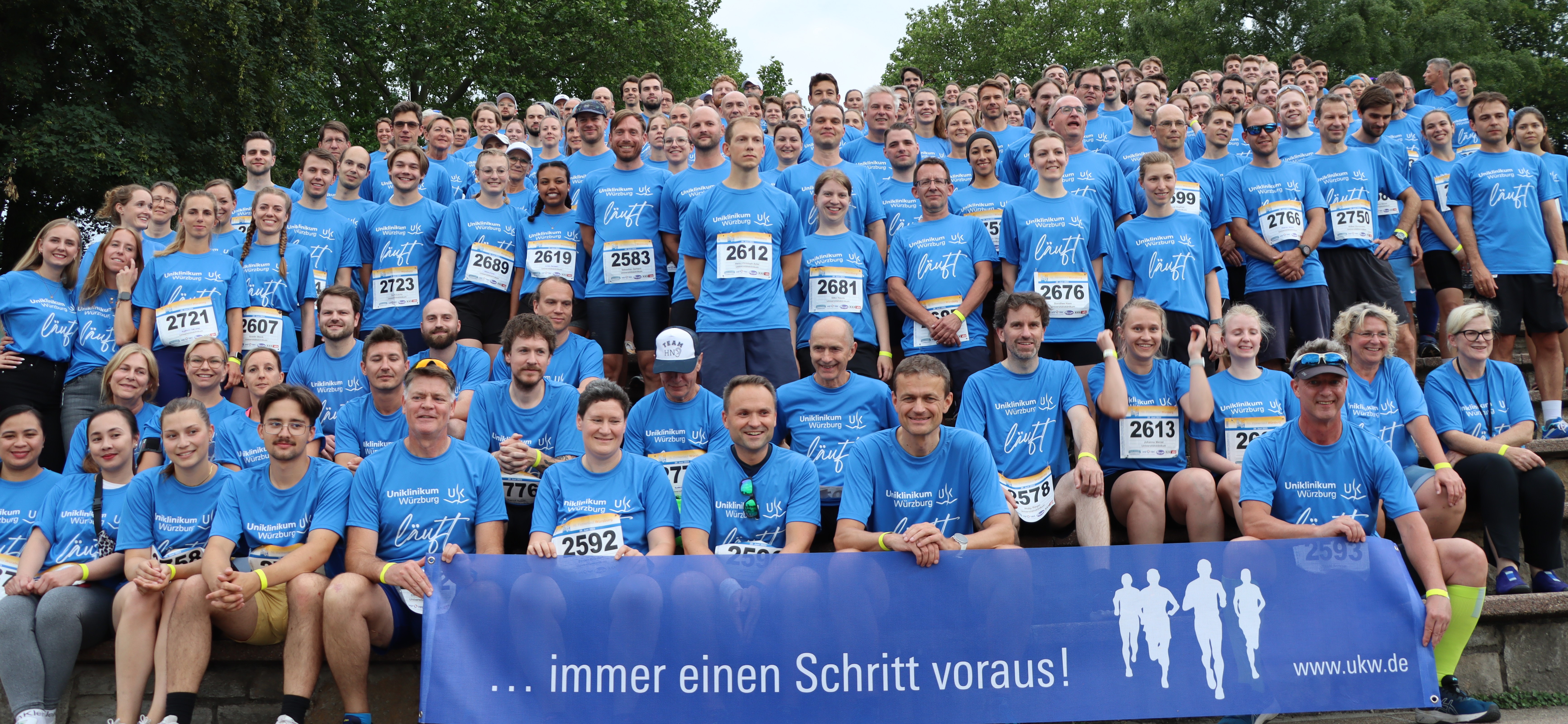 Das Universitätsklinikum Würzburg verteidigte den Titel als größtes Team mit 186 Finishern am Wue2run Firmenlauf.