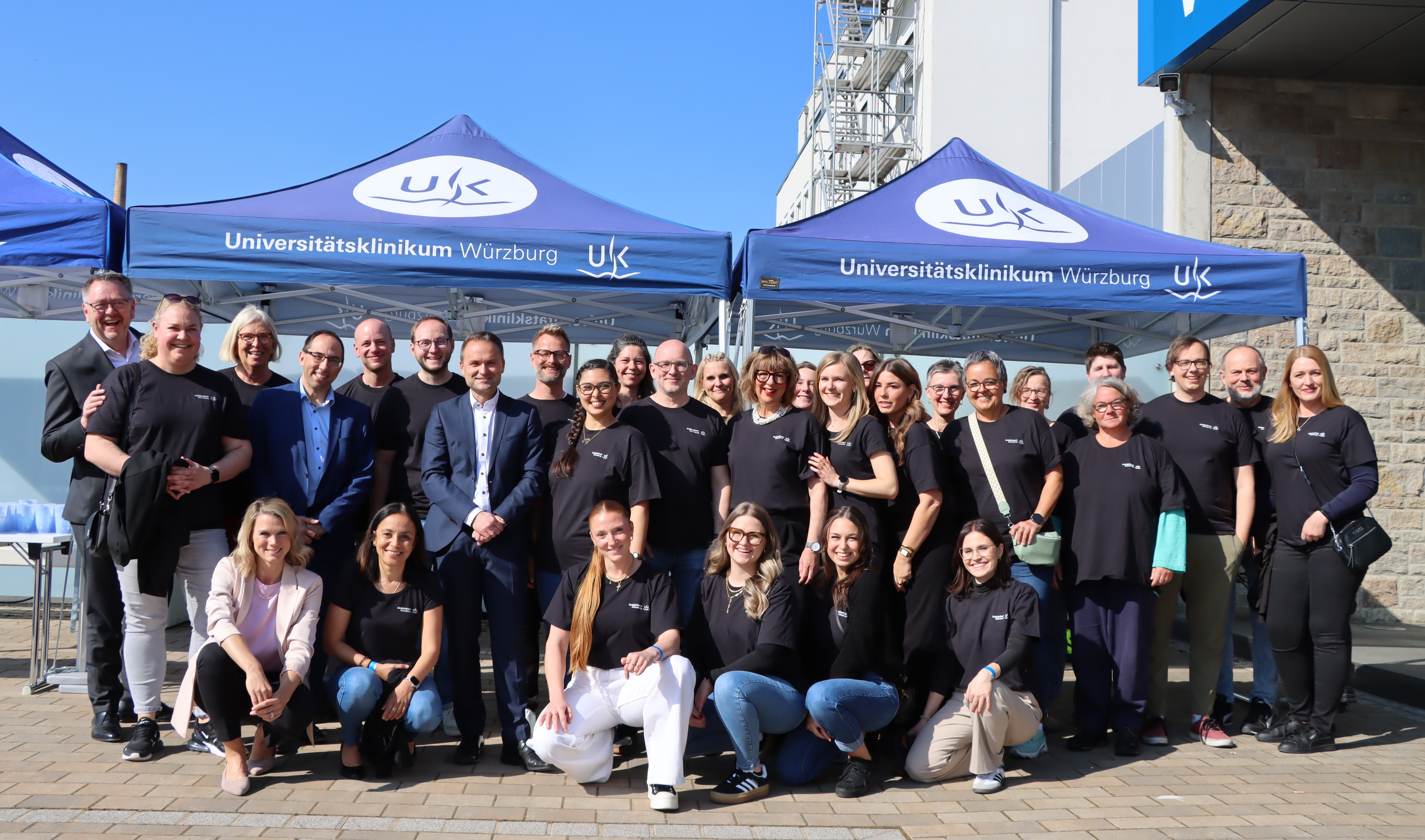 Über ein Jahr hatte ein Projektteam aus der UKW-Pflege mit rund 50 Personen an verschiedenen Themen gearbeitet. 