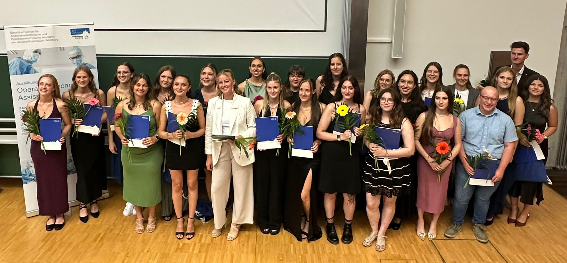 Gruppenbild Absolventen
