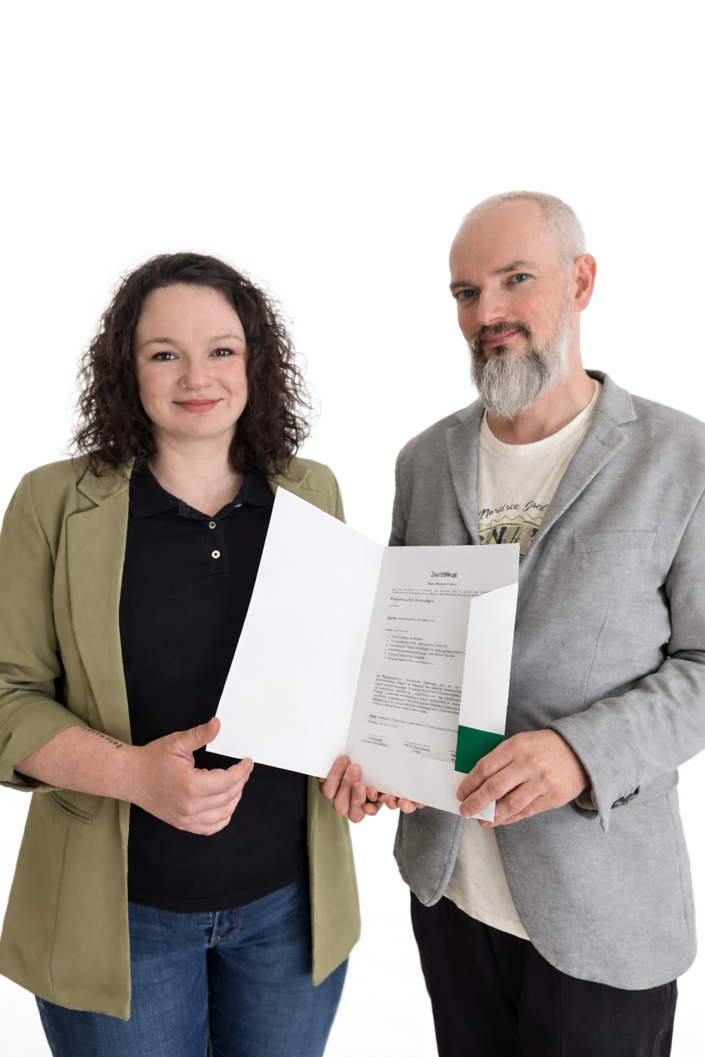 Charlotte Stein und Steffen Pörner engagieren sich am UKW für die Qualifizierung onkologischer Pflegekräfte. In der Fachweiterbildung „Pflege in der Onkologie“ erwerben die Teilnehmenden alle Kompetenzen, um an Krebs erkrankte Menschen aller Altersstufen kompetent und empathisch zu pflegen.