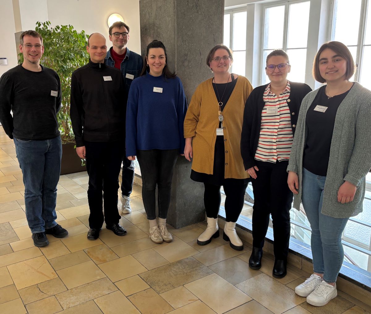 Gruppenbild Demenzbeauftragte und Praktikanten