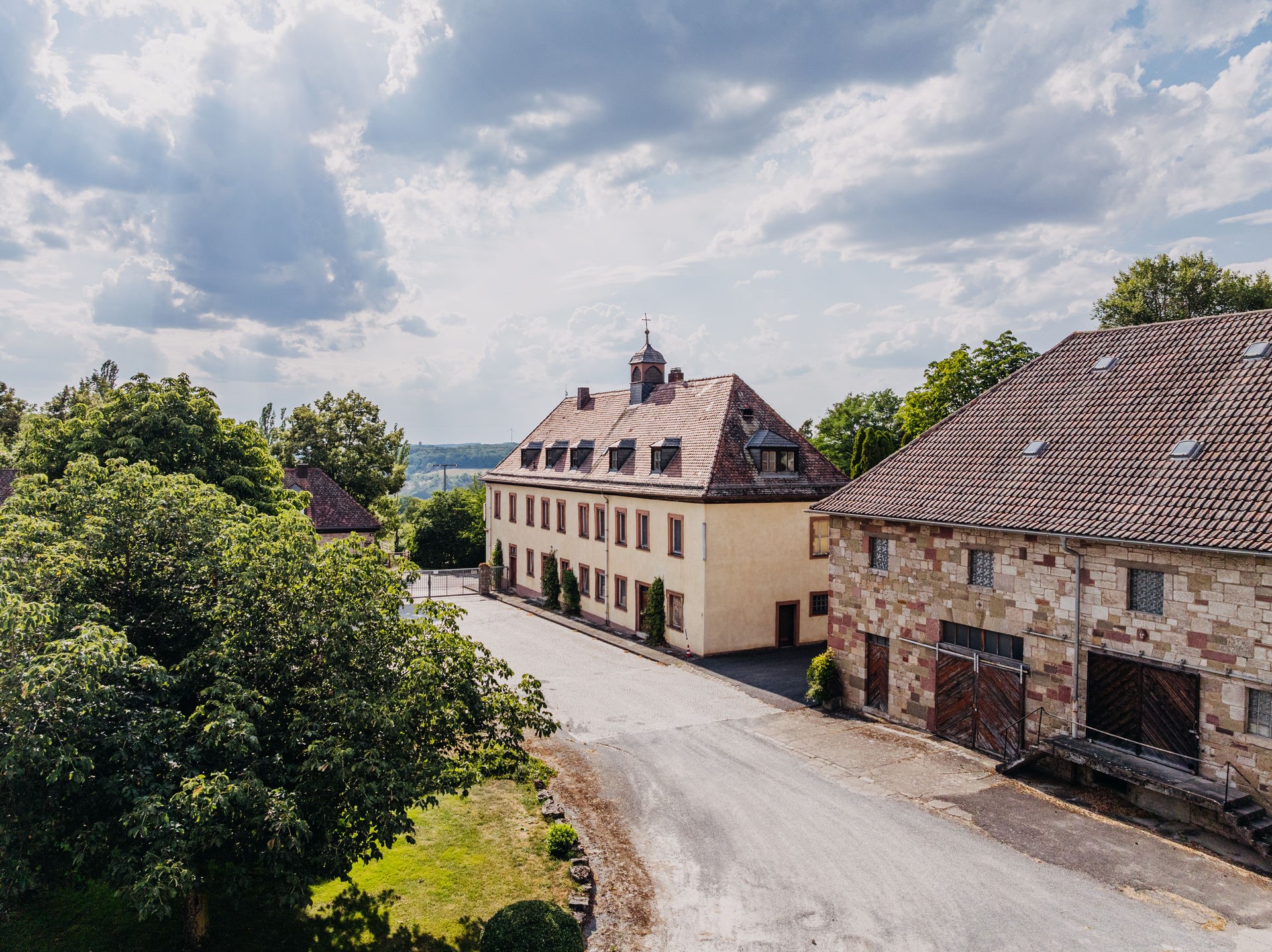 Gebäude
