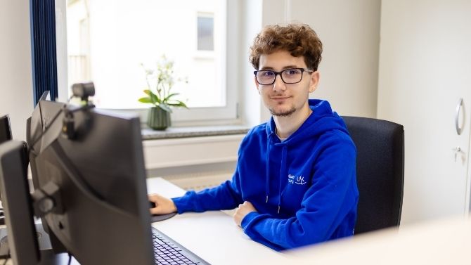 Ausbildung in der Verwaltung, Technik oder IT am UKW