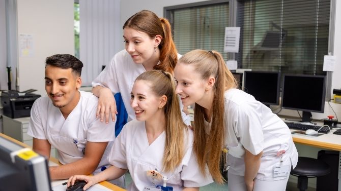 Anforderungen am UKW